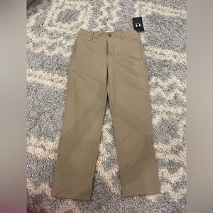 NWT Under Armour chinos boys size 7